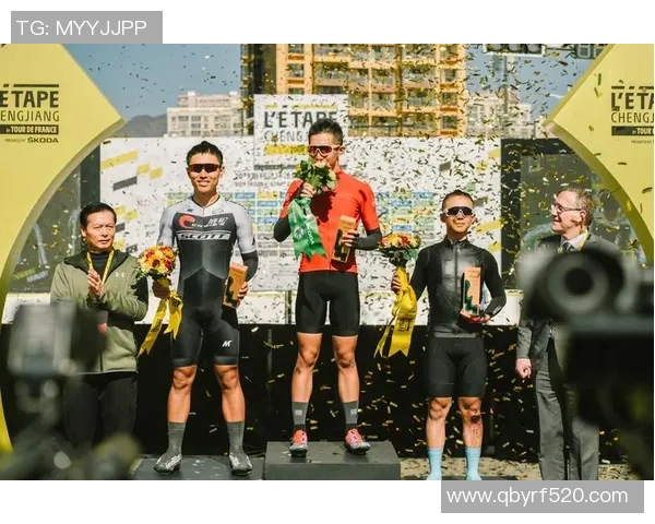 吴娜专访：从初学者到滑板高手的成长与挑战之路